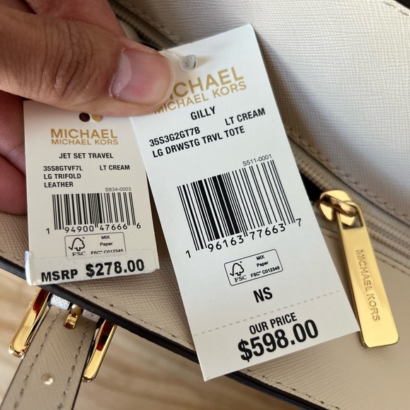 🌼Michael Kors Set - Picture 8 of 16